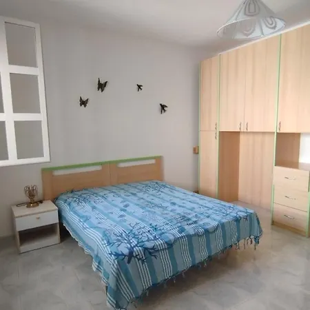 Apartment Appartamento Lido Marini *